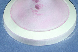 Rissprüfung mit Farbeindringverfahren